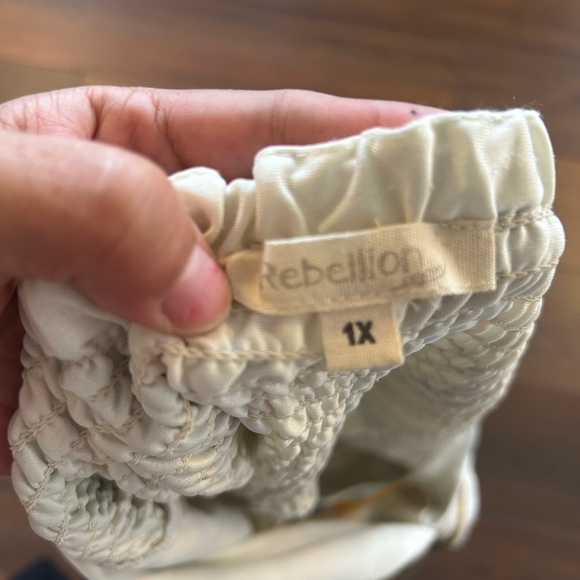 Striped V-neck Sleeveless Jumpsuit, Elasticized Waistband, Wide Leg - Picture 6 of 8